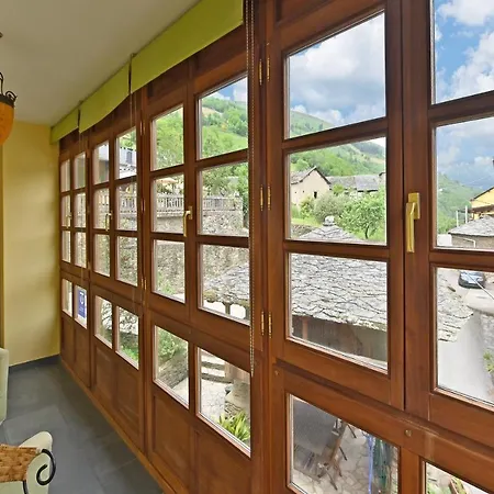 Apartment Puente Del Narcea *